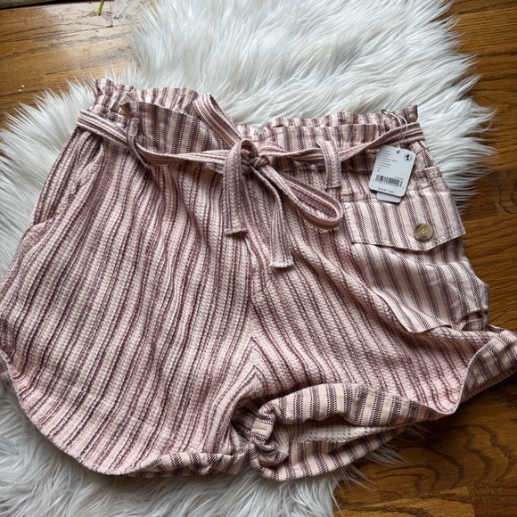 NWT Free People One Harriett Striped Shorts in Mauve Combo - Picture 4 of 11